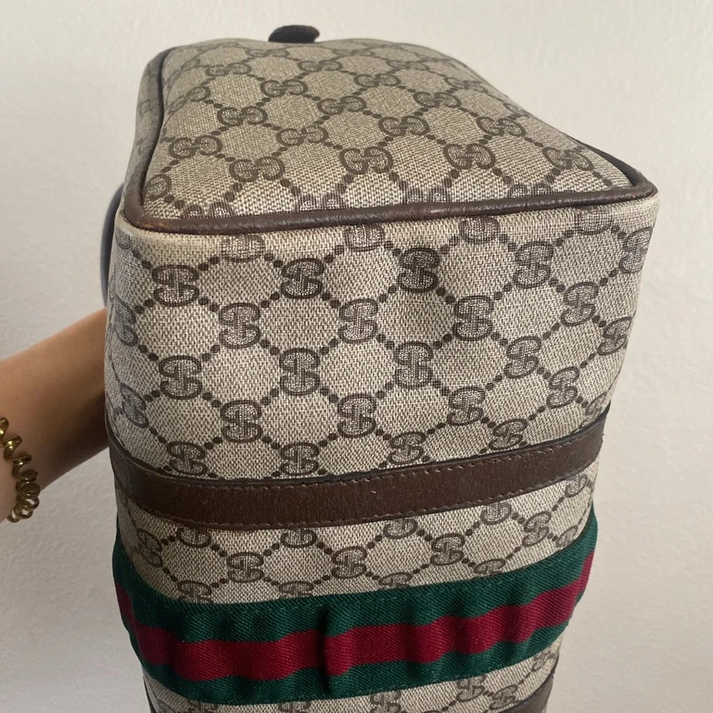Authentic Gucci Boston Handbag with Cherryline - Picture 12 of 16